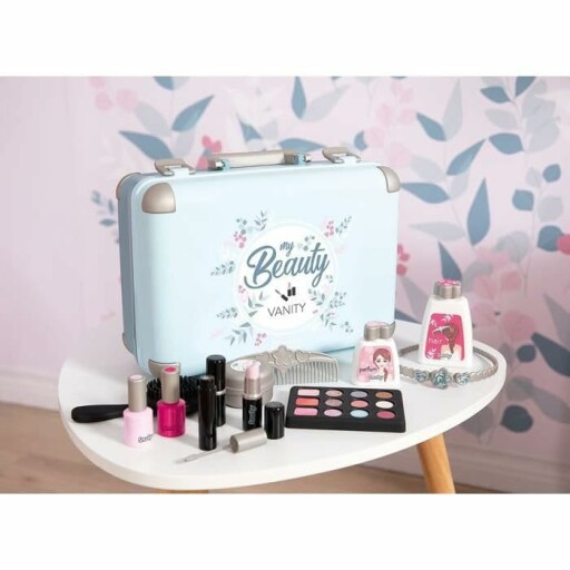 Kinderen die creatief spelen met de Smoby My Beauty Vanity cosmeticakoffer.