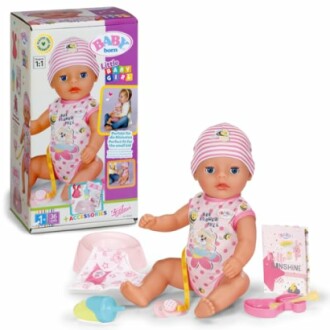 Baby pop met accessoires en doos