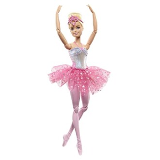 Pop in ballerina-outfit met roze tutu en tiara.