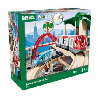 BRIO treinset verpakking met treinen en brug