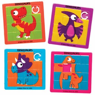 Vier kleurrijke dinosaurus puzzels voor kinderen.