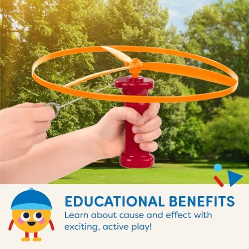 Kind speelt met educatief helikopter speelgoed.