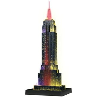 3D-puzzel van het Empire State Building met verlichting