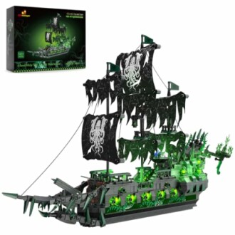 Bouwset van spookpiratenschip met groene lichten en doos