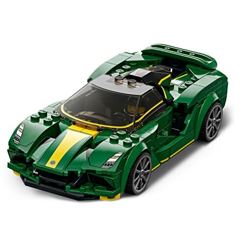 Groene LEGO raceauto met gele strepen