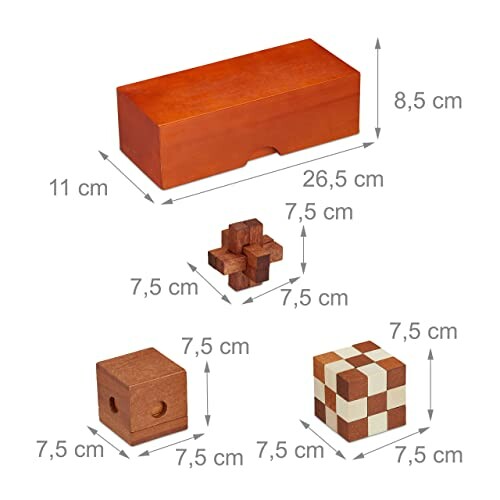 Houten puzzelset met vier verschillende puzzelstukken en hun afmetingen.