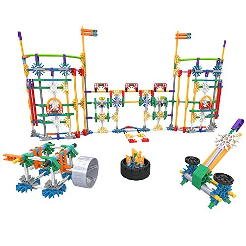 K'NEX bouwset met verschillende structuren en voertuigen.