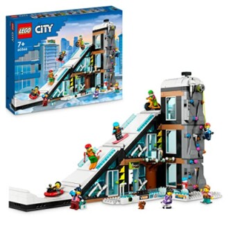 LEGO set met skiresort en figuren