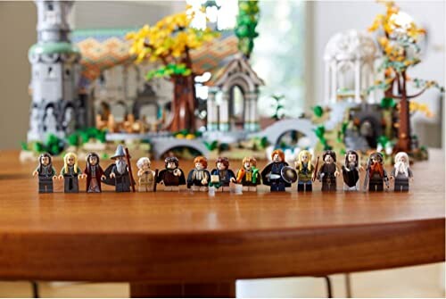 Lego-figuren op een tafel met een achtergrond van een fantasielandschap.