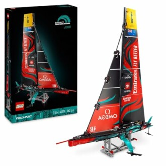 LEGO Technic Emirates Team New Zealand AC75 jacht