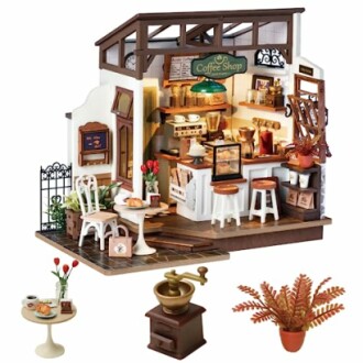 Miniatuur koffiewinkel met meubels en decoraties