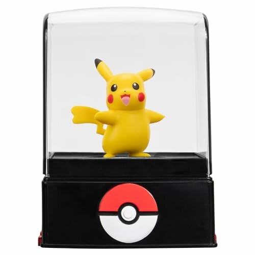 Pikachu-figuur in een displaydoos