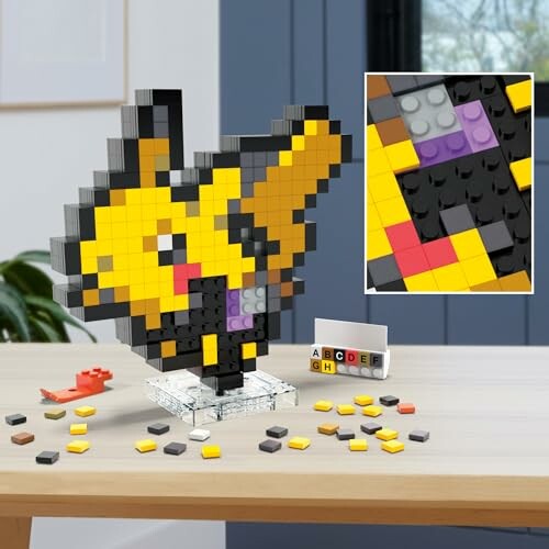 Pikachu gemaakt van blokjes op tafel