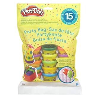 Verpakking met veelkleurige Play-Doh potjes voor feestjes