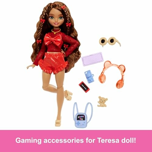 Pop met gaming accessoires en rood outfit