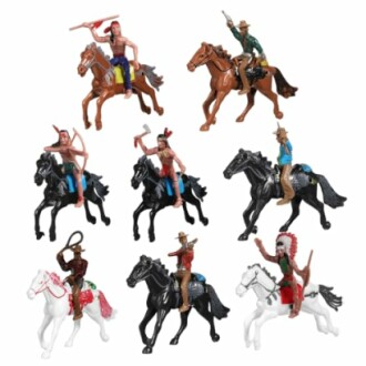 Speelgoedfiguren van indianen en cowboys op paarden.