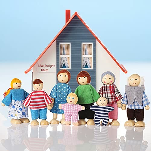 Houten poppenfamilie voor een poppenhuis