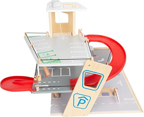 Houten parkeergarage speelgoed met rode glijbaan.