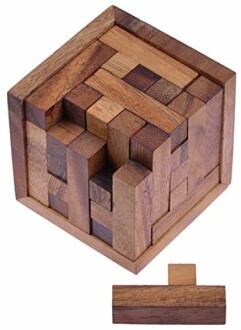 Houten puzzel in kubusvorm