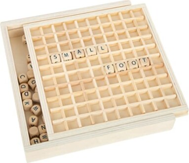 Houten woordspel met letters